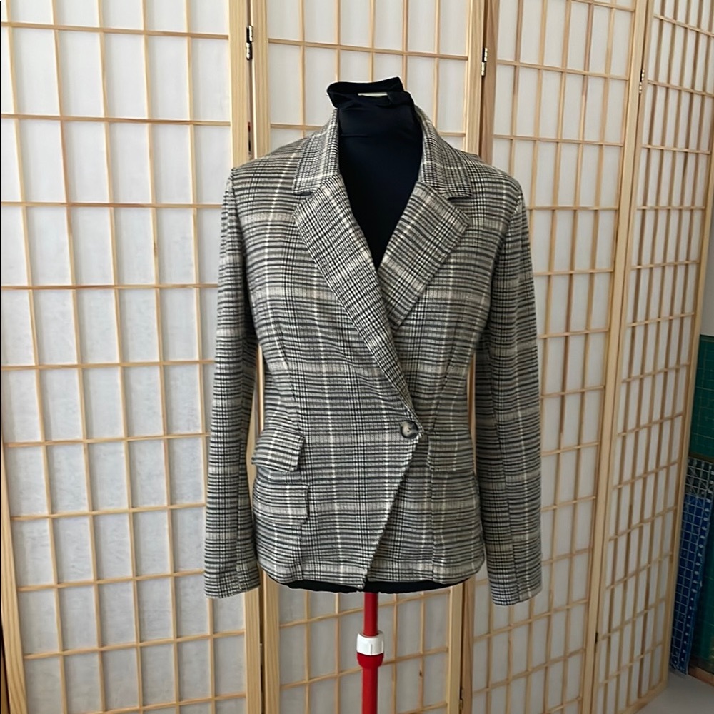 Anthropologie Black,Beige  and White Double-Breasted Blazer. Medium.